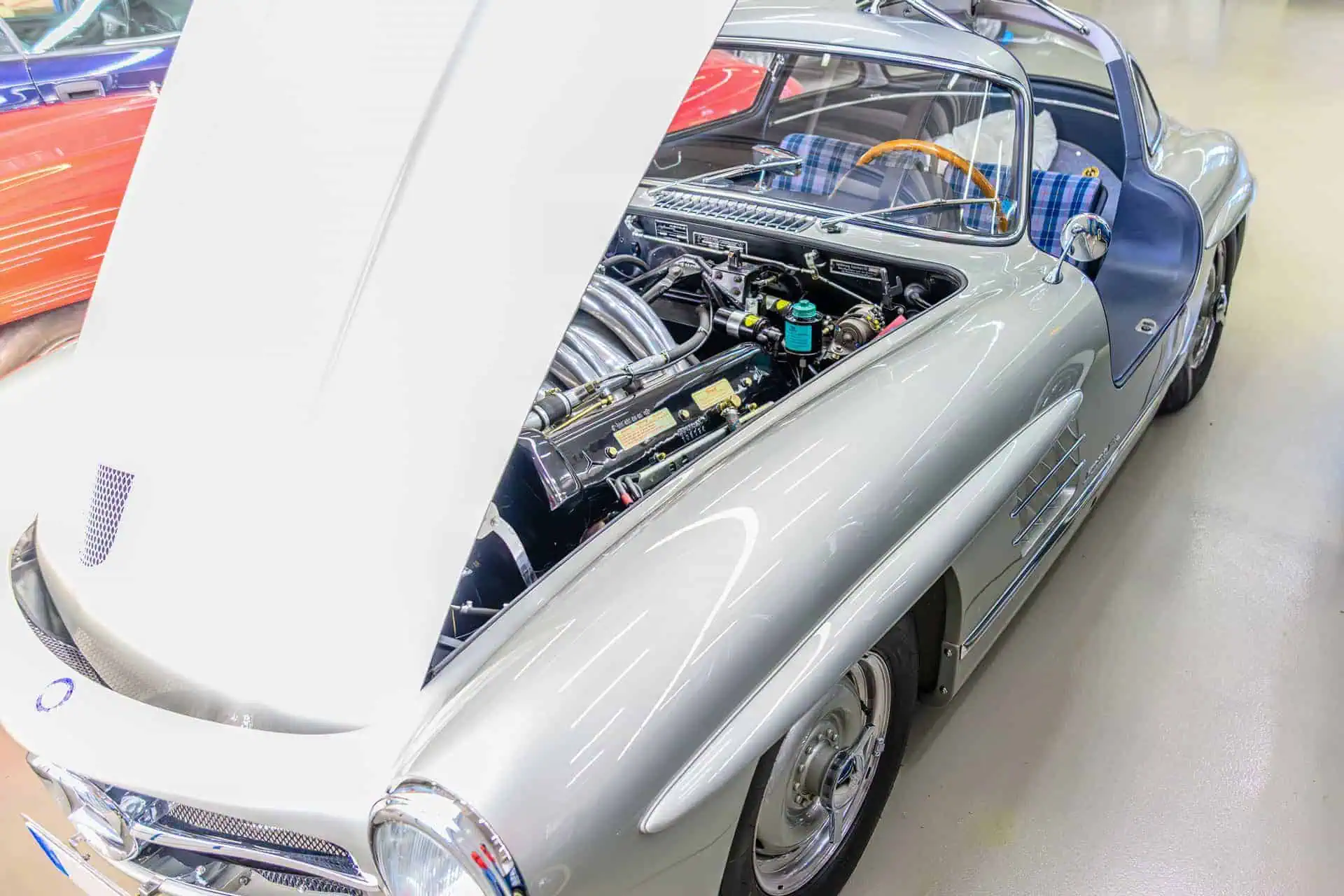 Klassikergarage-Bodensee-Überlingen-Kennzeichenretusche,-Klassikergarage-KDS_1615-Verbessert-RR-02